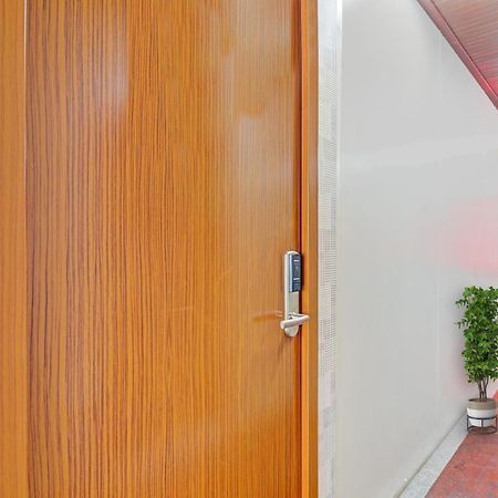Heavens Inn Near Rasoolpura Metro Station Hyderabad Exterior foto