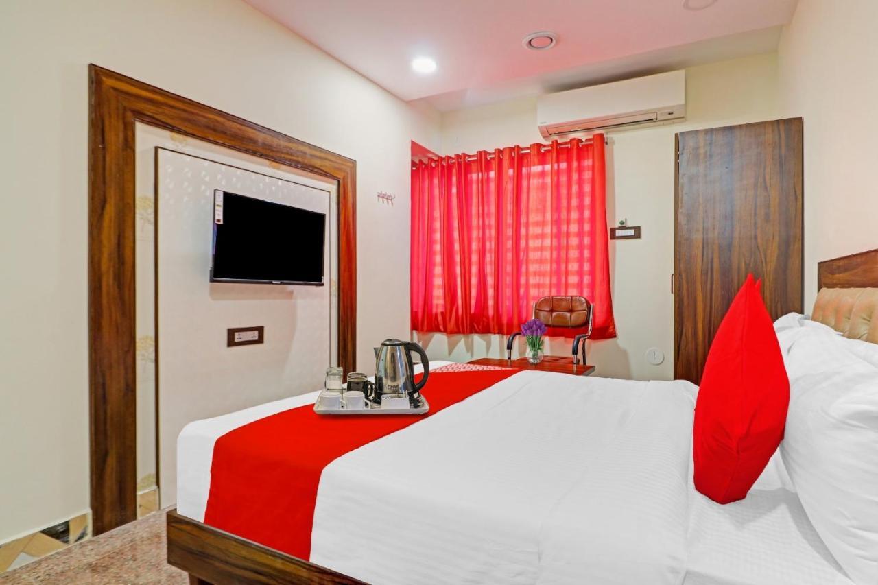 Heavens Inn Near Rasoolpura Metro Station Hyderabad Exterior foto